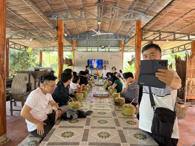 Tu Viet Seasonal Rice Farm